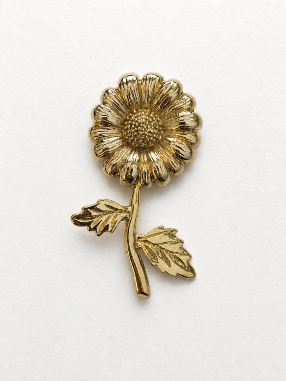 Gold Tone Daisy Flower Brooch VTG Botanical Floral Estate Pin Unsigned Gold Tone